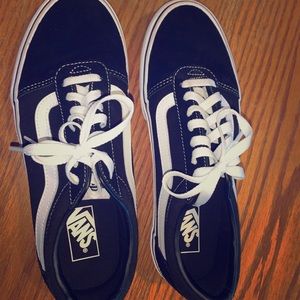 Men’s size 9 Old school Vans